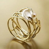 Retro gold ring with pearl